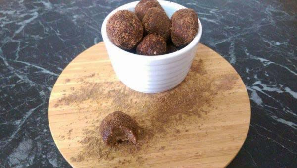 Choc-Banana Bliss Balls Choc-Banana Bliss Balls