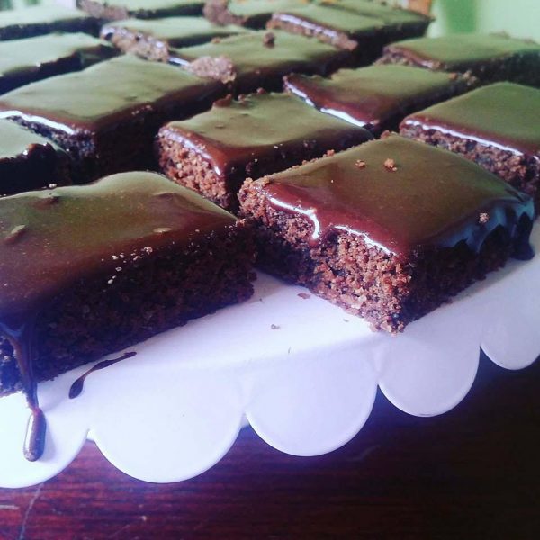 Healthy chocolatey Coco2 slice Healthy chocolatey Coco2 slice