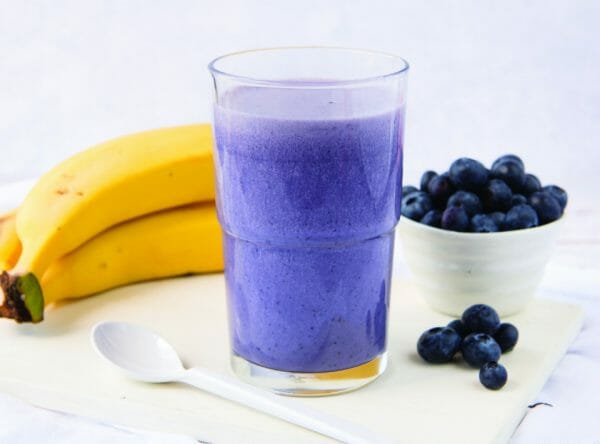 Banana & Blueberry Smoothie Banana & Blueberry Smoothie