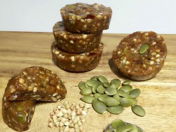 Crunchy Sticky Date Cups Crunchy Sticky Date Cups