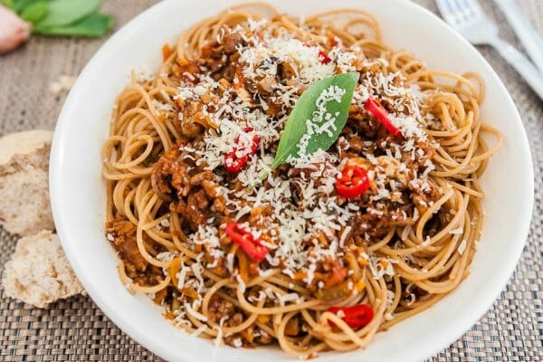 Chicken Spaghetti Bolognese Recipe | Spaghetti Bolognese Recipe | THM