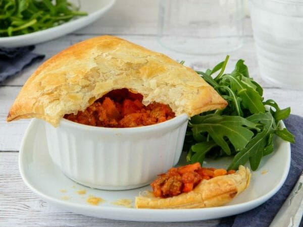 Man-friendly mini meat pies Man-friendly mini meat pies