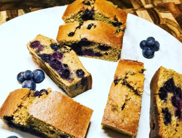 Ditch the shop bought cakes and try this healthy, homemade blueberry tea cake Ditch the shop bought cakes and try this healthy, homemade blueberry tea cake