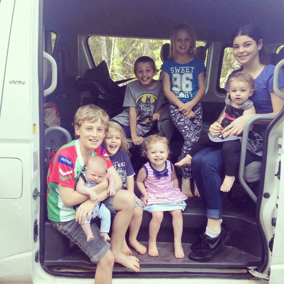big family eight kids cat elson