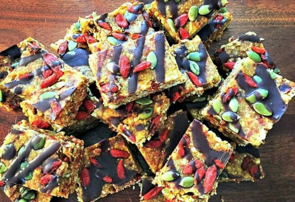 Goji Berry Nut Bars Goji Berry Nut Bars