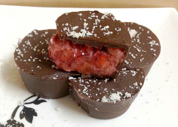 Strawberry Filled Chocolate Pots Strawberry Filled Chocolate Pots