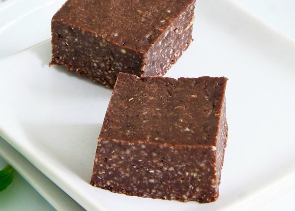 153 calorie healthy no bake peppermint choc slice 153 calorie healthy no bake peppermint choc slice