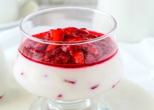 Strawberry-Yoghurt-Mousse Strawberry-Yoghurt-Mousse