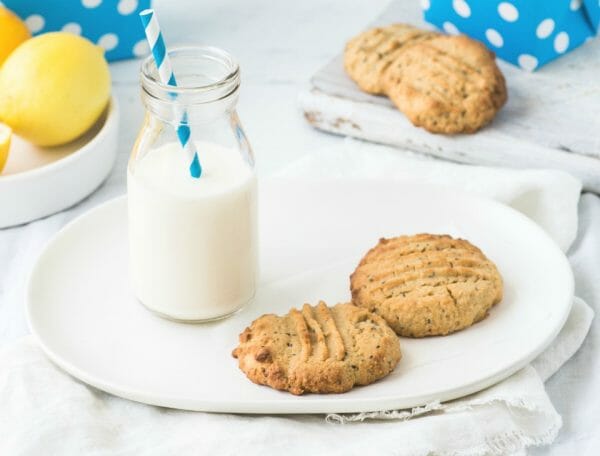 5 Ingredient Chia and Lemon Cookies 5 Ingredient Chia and Lemon Cookies