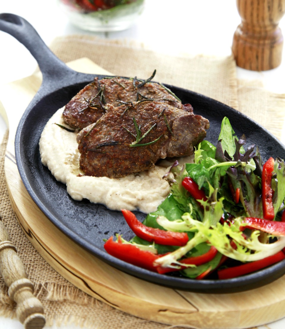 Lamb and rosemary with white bean puree 