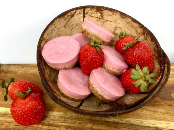 Strawberries and cream bites JUST 50 calories! Strawberries and cream bites JUST 50 calories!
