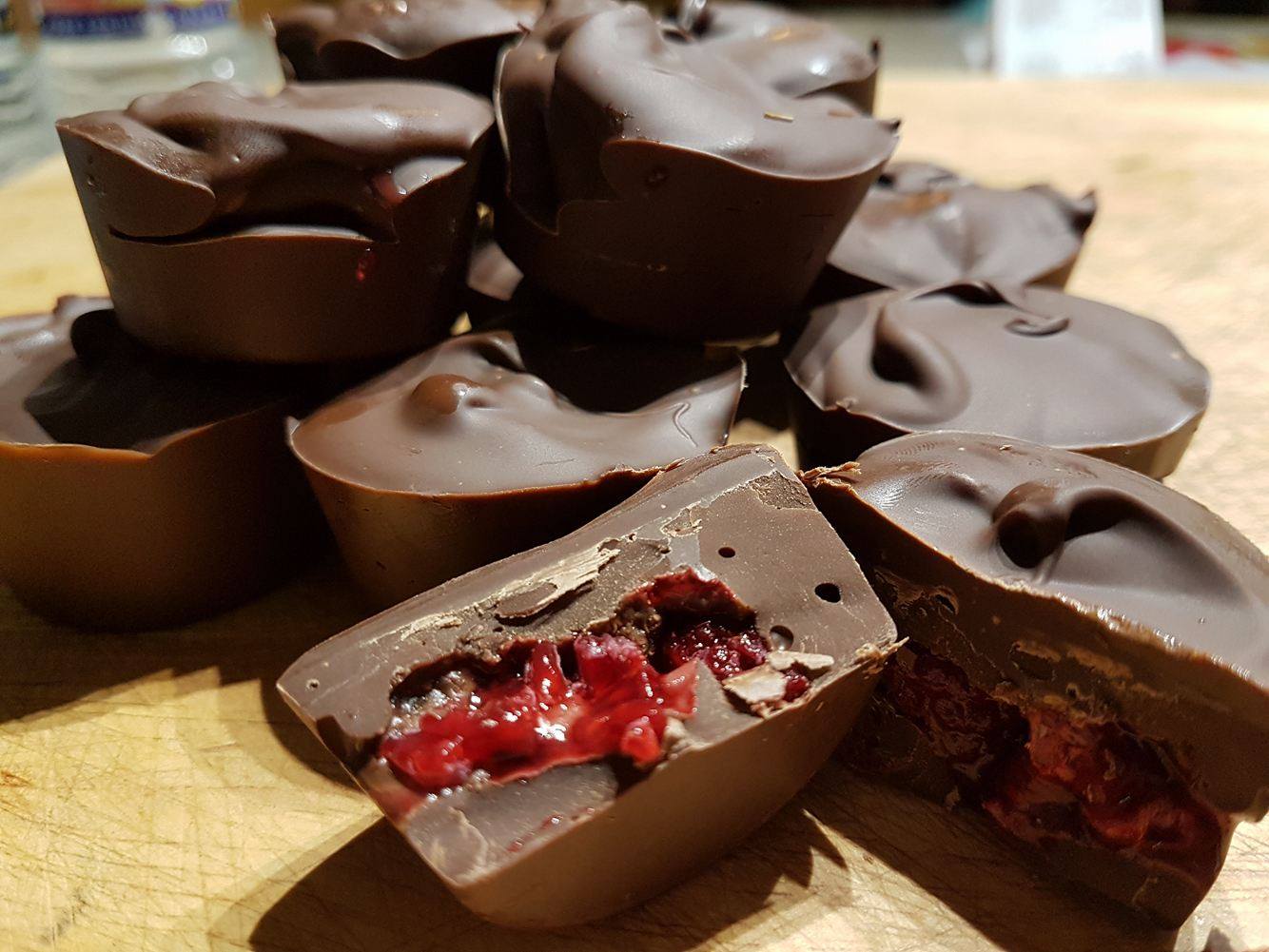 Raspberry chocolate bites