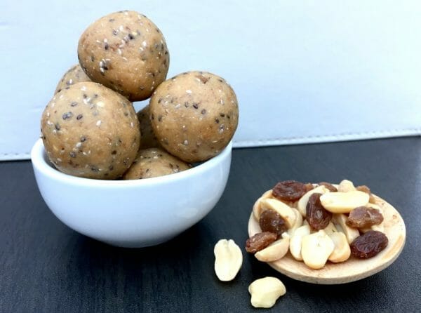 5 Ingredient Peanut Butter Chia Seed Bliss Balls 5 Ingredient Peanut Butter Chia Seed Bliss Balls