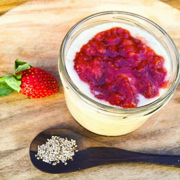 Healthy strawberry breakfast custard 180 calories Healthy strawberry breakfast custard 180 calories
