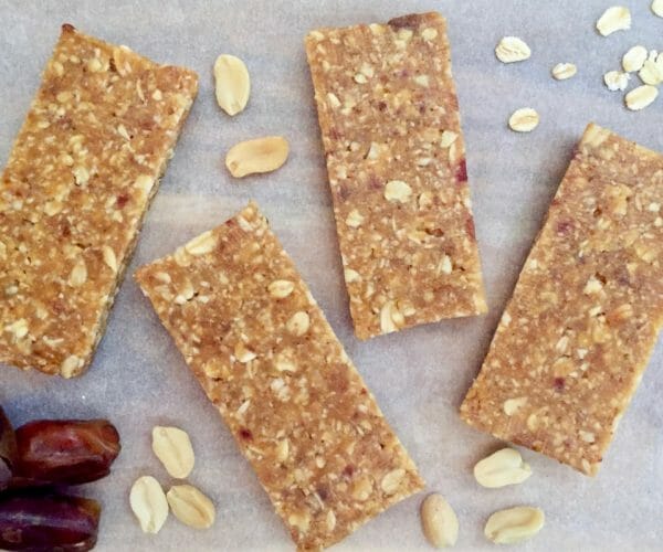Oat, peanut butter and date bars Oat, peanut butter and date bars