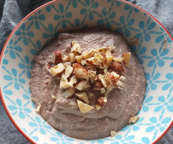 Choc-Berry Hazelnut Breakfast Bowl Choc-Berry Hazelnut Breakfast Bowl