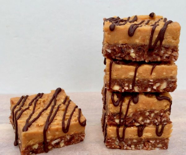 No bake chocolate peanut butter slice No bake chocolate peanut butter slice