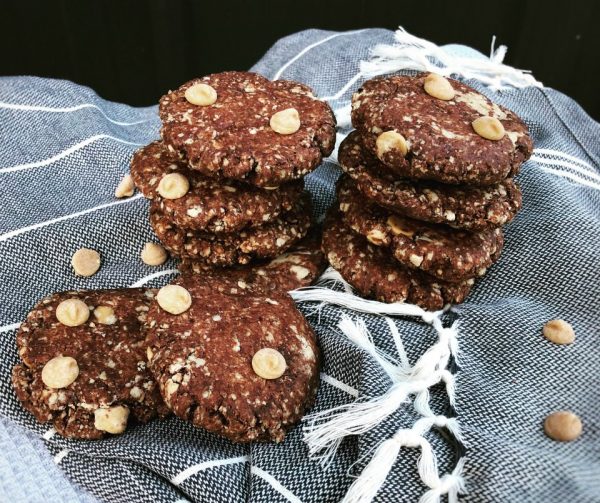 125 Calorie Cacao and Peanut Butter Cookies 125 Calorie Cacao and Peanut Butter Cookies