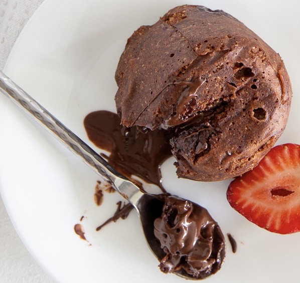 choc_microwave_lava-cake_web-4