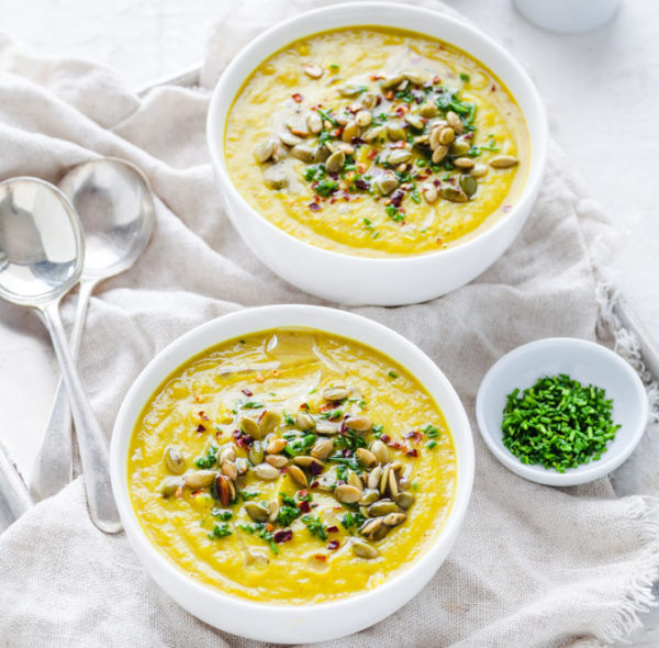 Roasted-Cauliflower-Tumeric-Soup