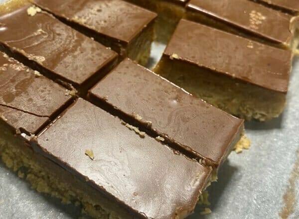 caramel_oat_slice