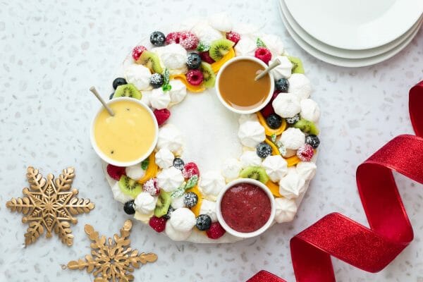 Pavlova Wreath HR-1783