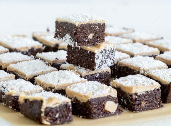 Caramilk-Weet-Bix-Slice-600×900